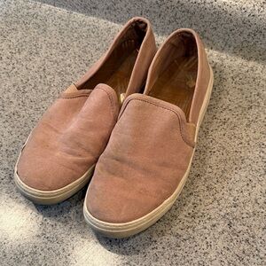 Dolce Vita Slip-On Canvas Sneakers in Dusty Rose